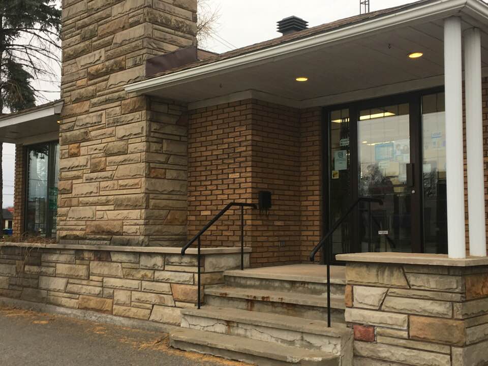 Farhat Lunetterie | 93 Bd Saint-Jean-Baptiste, Châteauguay, QC J6J 3H8, Canada | Phone: (450) 692-2959