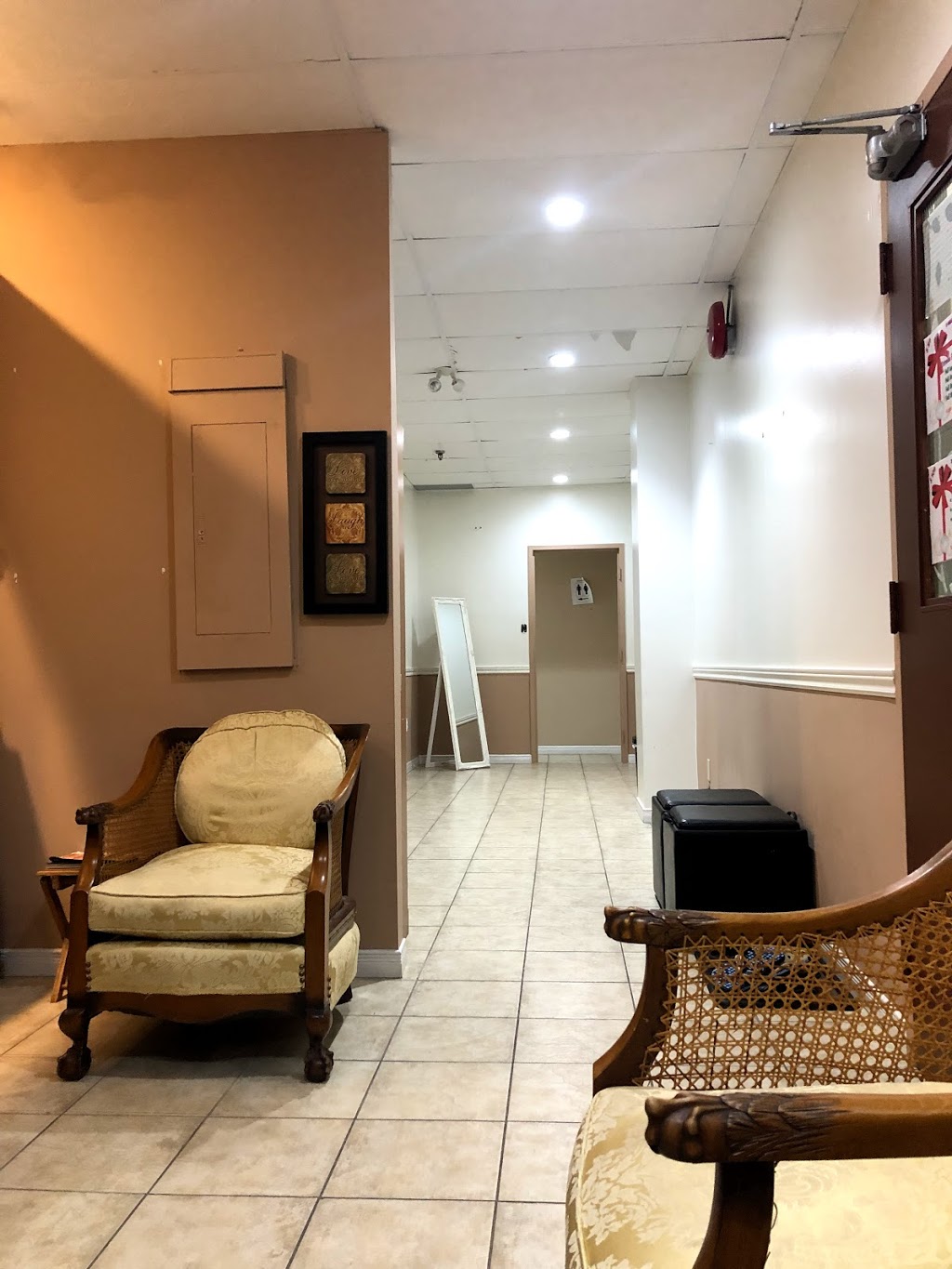 Riddhi Skin Care Spa & Esthetics | 627 Lyons Ln b5, Oakville, ON L6J 5Z7, Canada | Phone: (905) 456-9555