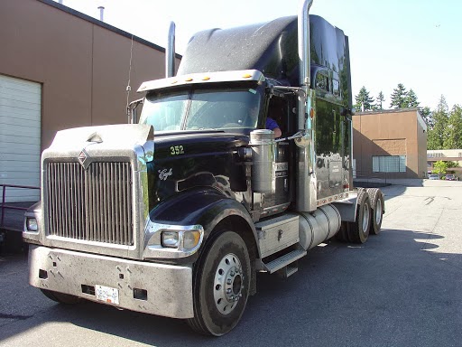 Suncreek Auto Glass Ltd | 6840 King George Blvd #100, Surrey, BC V3W 4Z9, Canada | Phone: (604) 590-1314