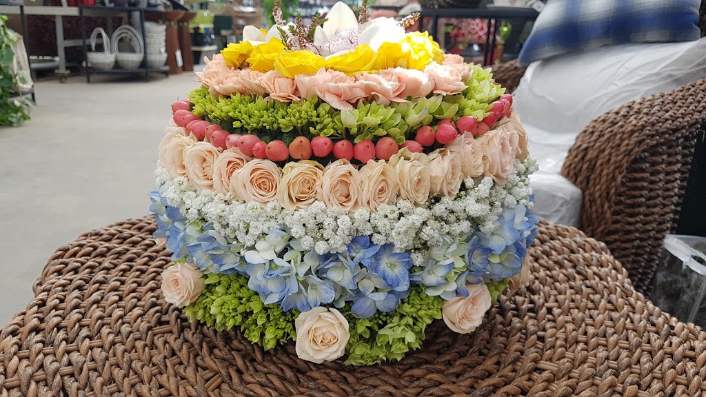 Lakeside Garden Gallery | 10753 Heart Lake Rd, Brampton, ON L6Z 0B7, Canada | Phone: (905) 846-3773