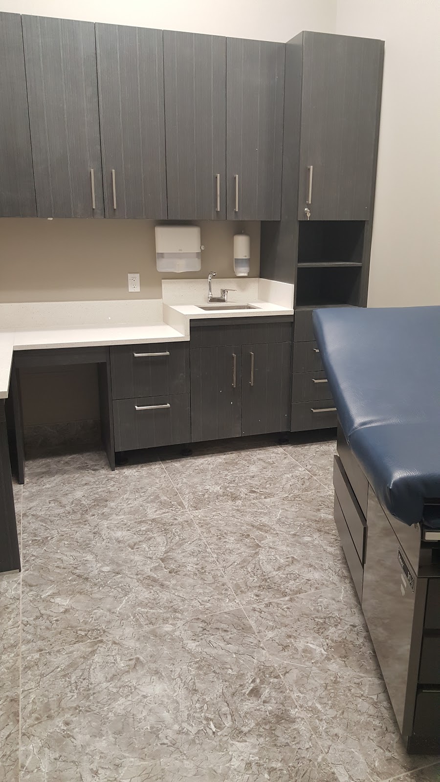 Bridgwater Medical Centre | 350 North Town Road #510, Winnipeg, MB R3Y 0Y4, Canada | Phone: (204) 261-8282