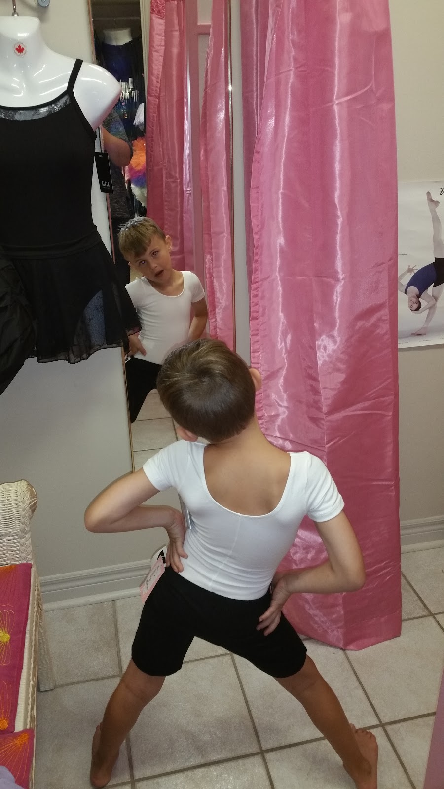 Lilybear Dance Boutique | 496 Adelaide St, Woodstock, ON N4S 4B4, Canada | Phone: (519) 537-8444