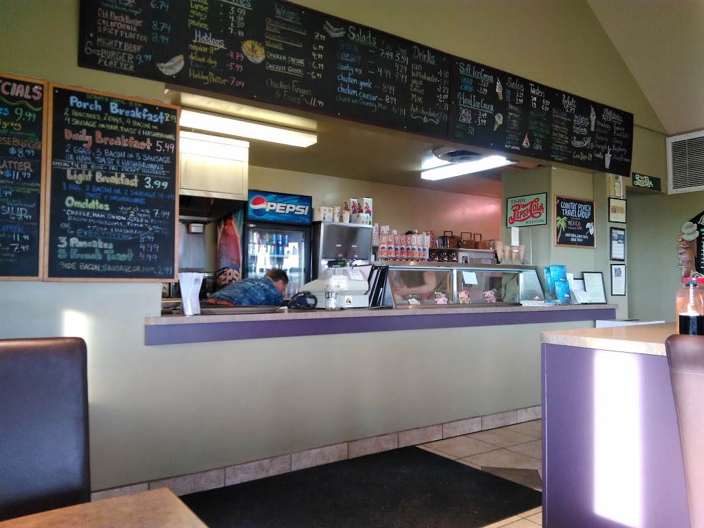 Country Porch | 989 Murray Ave, Winnipeg, MB R2P 2V4, Canada | Phone: (204) 487-6724