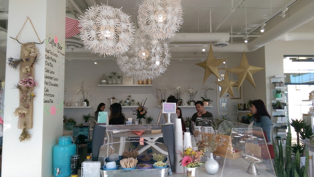 Pretty Things Florist | 110 - 3531 Bayview St, Richmond, BC V7E 5W3, Canada | Phone: (604) 285-9120