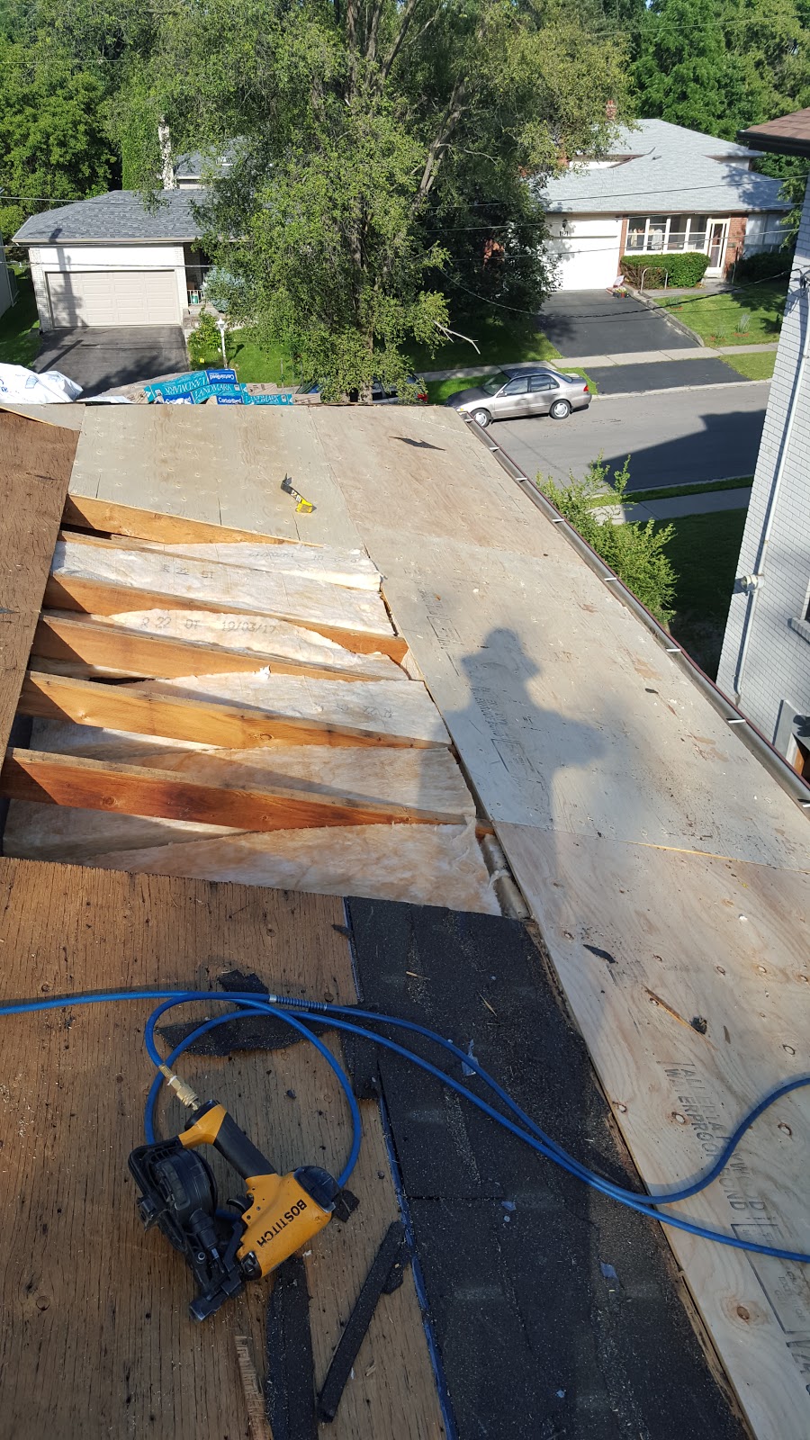 Honest Roofing Inc | 396 Flanagan Ct, Newmarket, ON L3X 2E8, Canada | Phone: (647) 400-8941