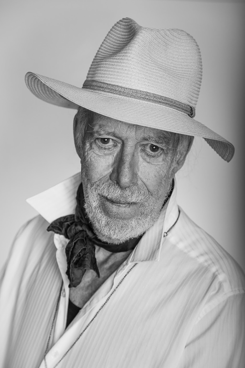 V-Art Portrait | 51038 Yale Rd, Rosedale, BC V0X 1X0, Canada | Phone: (604) 794-7223