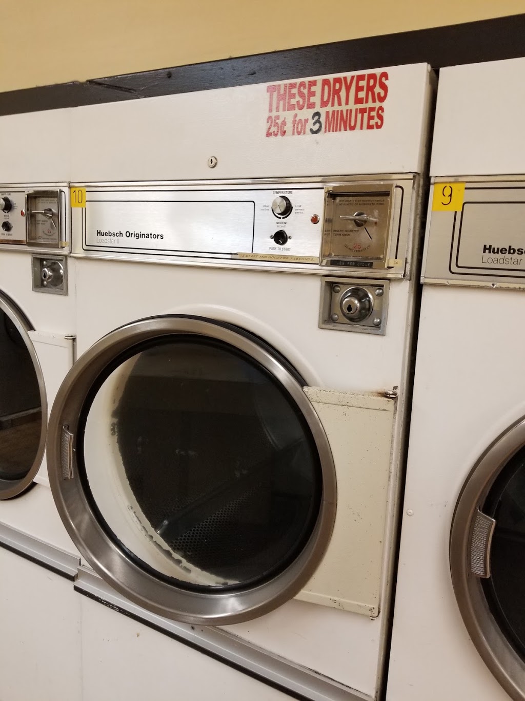 Hunterhorn Coin Laundry | 6518 4 St NE, Calgary, AB T2K 6H2, Canada | Phone: (403) 630-6575