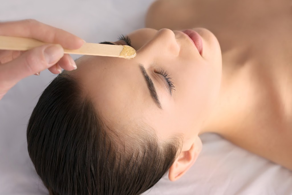 Better Browz and Bronz | 8 Cimarron Grove Bay, Okotoks, AB T1S 2H3, Canada | Phone: (403) 589-5501