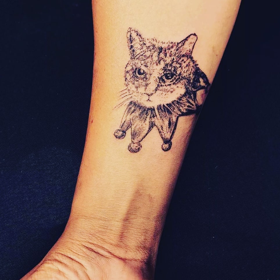 Hairline ink | 10525 Islington Ave, Vaughan, ON L0J 1C0, Canada | Phone: (416) 571-1171