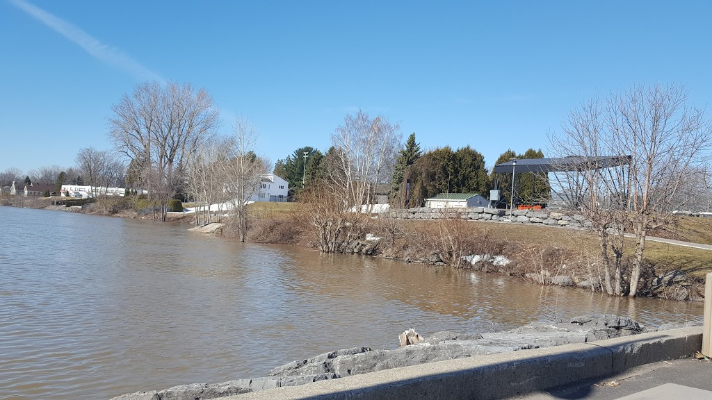 Parc Gérard-Lavallée | 122 Rue Saint Antoine S #32, Lavaltrie, QC J5T 1C1, Canada