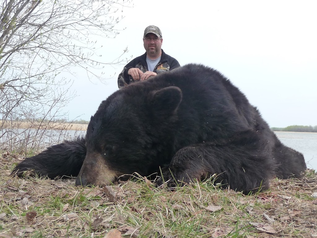 BearTrack Outfitters | 360 Valerie Ln, Steinbach, MB R5G 2A1, Canada | Phone: (204) 381-1091