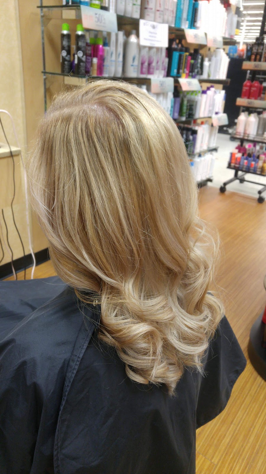 SmartStyle Hair Salon | 1063 Talbot St, St Thomas, ON N5P 1G4, Canada | Phone: (519) 631-6194