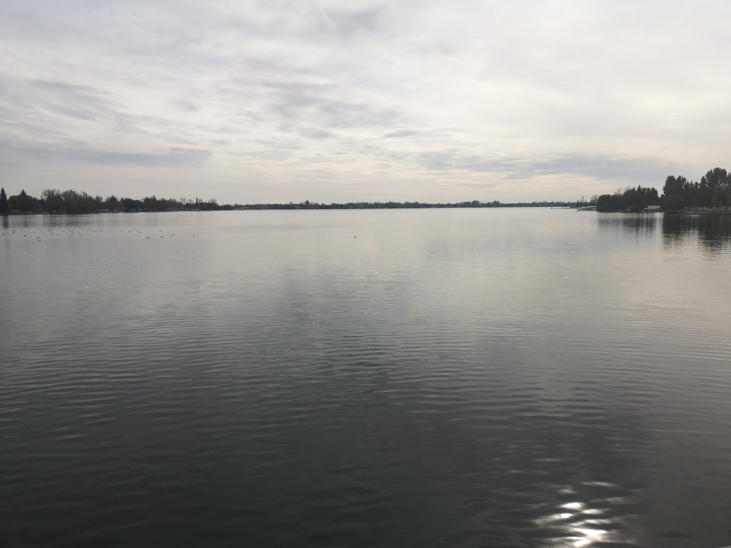 Lakeside Golf Club | 555 Lakeside Greens Dr, Chestermere, AB T1X 1C5, Canada | Phone: (403) 569-9111