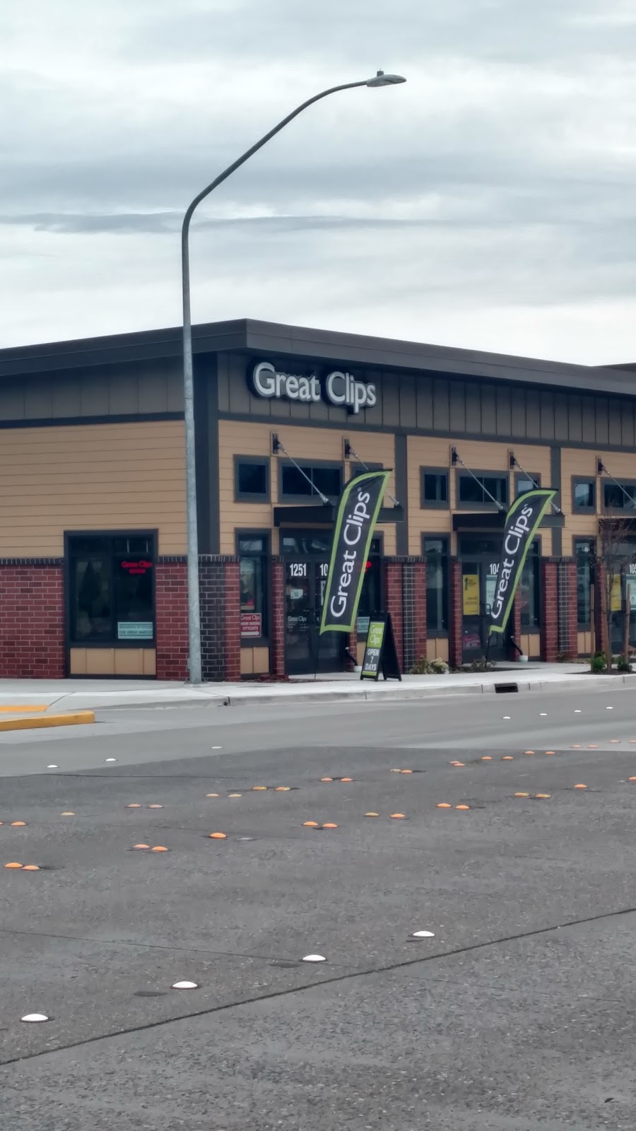Great Clips | 1251 Lincoln St Ste 103, Bellingham, WA 98229, USA | Phone: (360) 306-8366