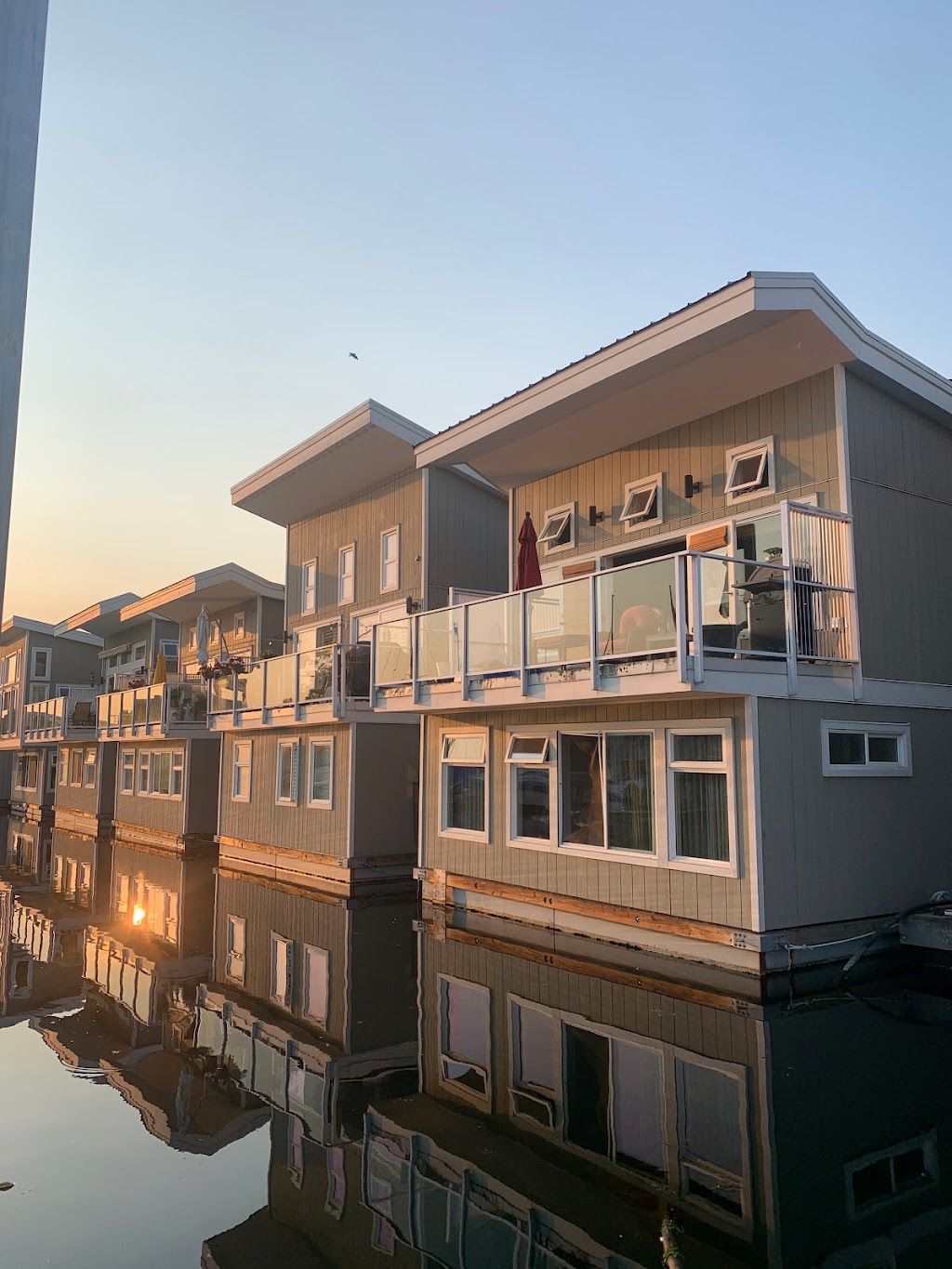 Boat Vancouver | 370 Esplanade E #204, North Vancouver, BC V7L 1A4, Canada | Phone: (778) 237-1473