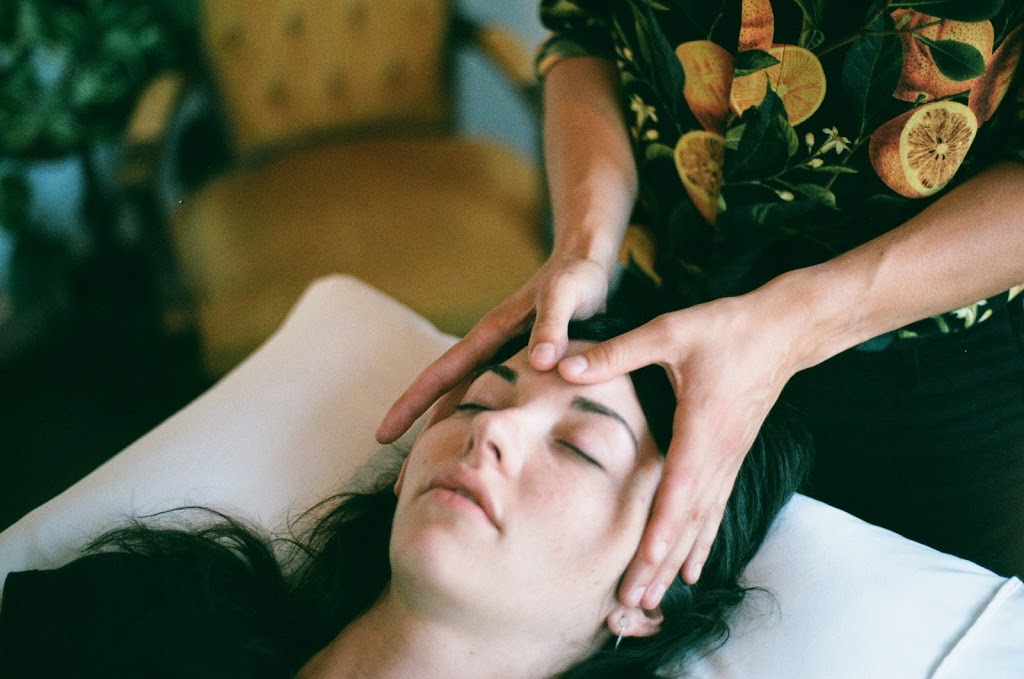 Sammy Long Acupuncture | 1711 Cook St Suite 202 Suite 202, Victoria, BC V8T 3P2, Canada | Phone: (250) 889-6406
