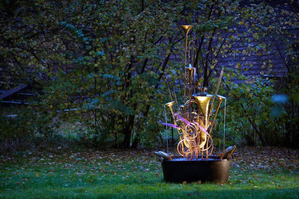 Douglas Walker Sculpture Studio | 8138 N Island Hwy, Black Creek, BC V9J 1H1, Canada | Phone: (250) 337-8417