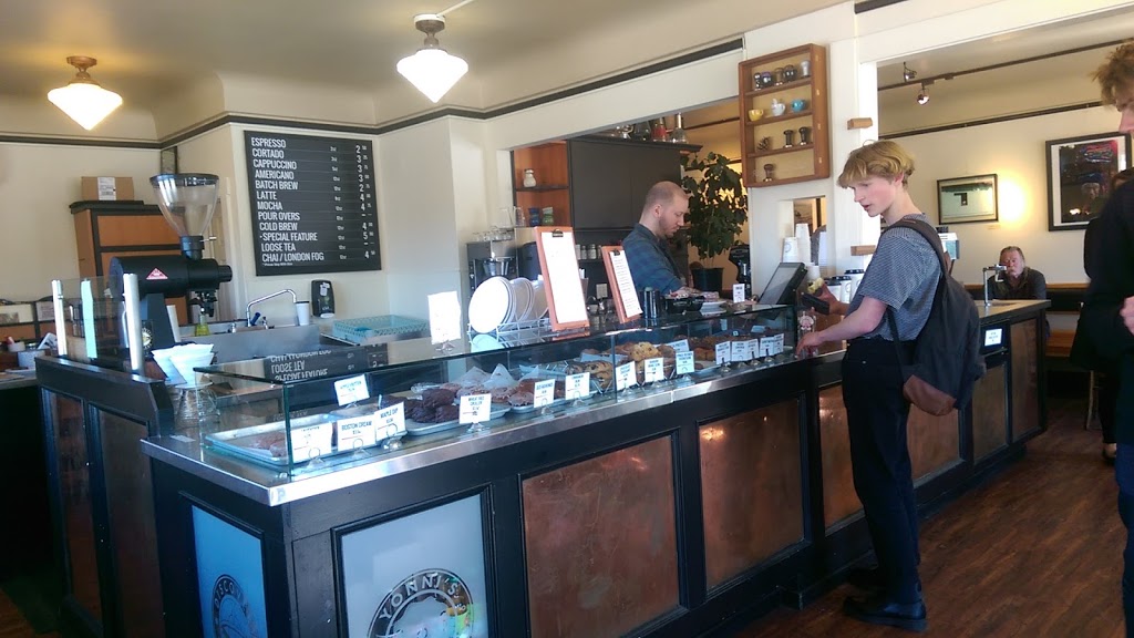 Discovery Coffee | 1964 Oak Bay Ave, Victoria, BC V8R 1E2, Canada | Phone: (250) 590-7717