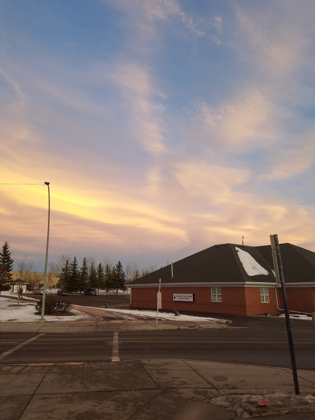 Crowfoot Chapel - McInnis & Holloway Funeral Homes | 82 Crowfoot Cir NW, Calgary, AB T3G 2T3, Canada | Phone: (403) 241-0044