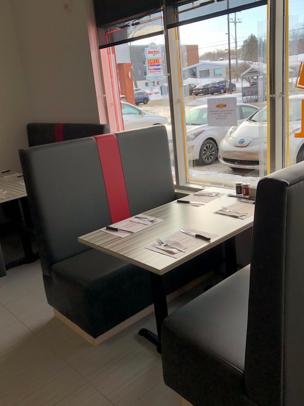 Pizza Med | 1370 Boulevard Pie-XI N, Québec, QC G3J 1W7, Canada | Phone: (418) 840-0666