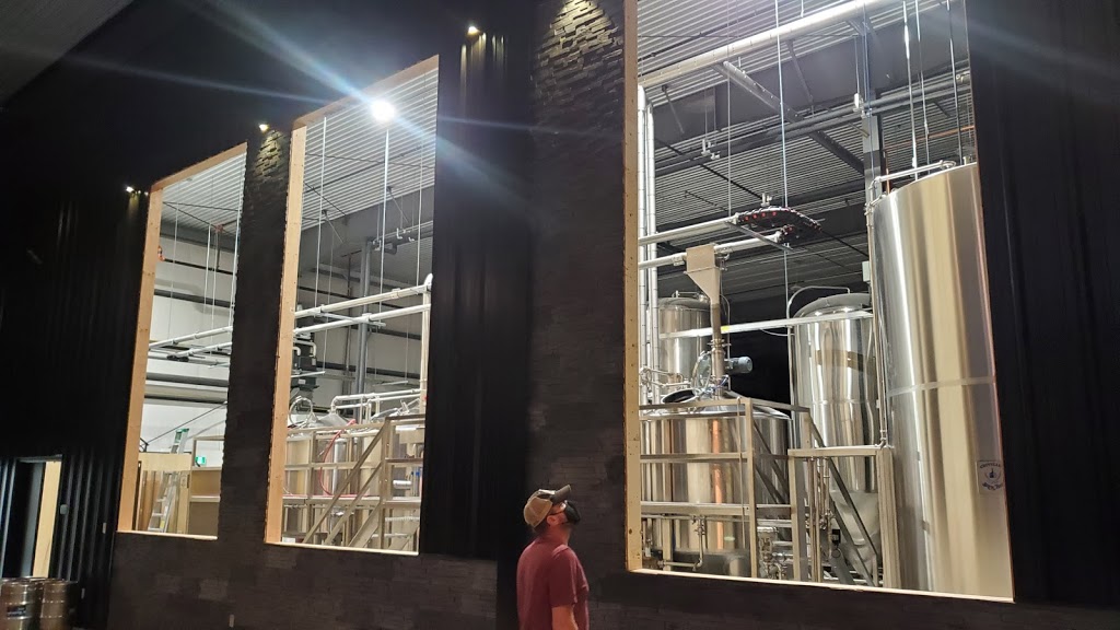 Blackburn Brew House | 8001 Blackburn Pkwy, Niagara Falls, ON L2H 0A6, Canada | Phone: (905) 358-0801