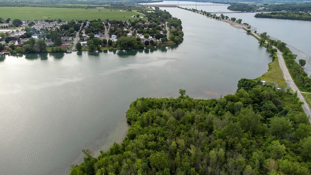 Les Cèdres City Hall | 1060 Chem. du Fleuve, Les Cèdres, QC J7T 1A1, Canada | Phone: (450) 452-4651