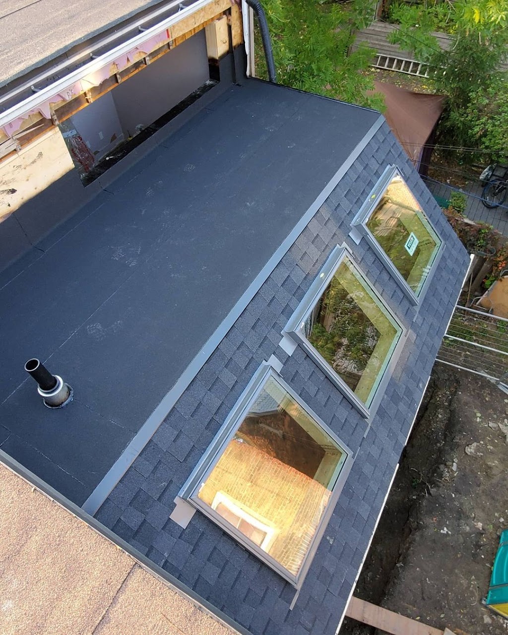 YMF roofing solutions | 6429 Longspur Rd, Mississauga, ON L5N 6E3, Canada | Phone: (647) 688-4021