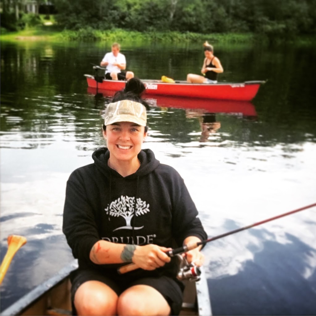 Le rustique | Trois-Rives, QC G0X 2E0, Canada | Phone: (514) 567-3473