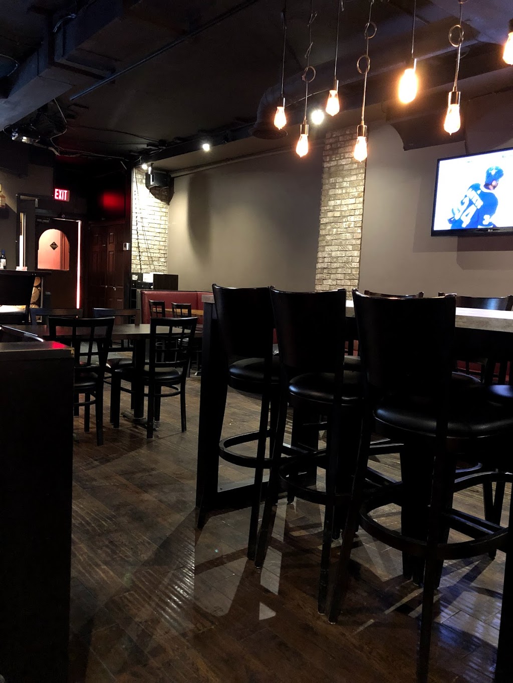 Roses New York | 13130 Yonge St, Richmond Hill, ON L4E 2T3, Canada | Phone: (905) 773-0111