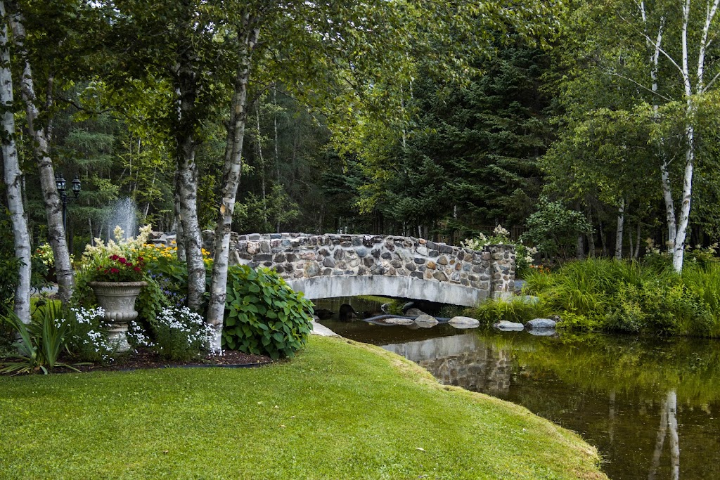 Église Saint-Paul-de-Cumberland / Jardin Harbottle | 516 Rte Taylor, Saint-Simon-les-Mines, QC G5Y 5C2, Canada | Phone: (418) 230-3808