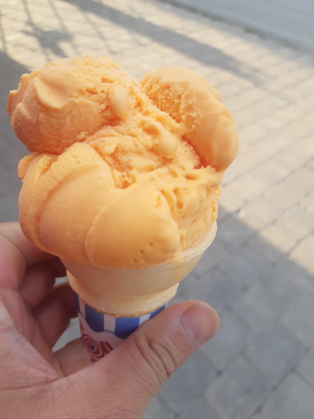 Buskers Ice Cream | 68 1 Ave, Gimli, MB R0C 1B0, Canada | Phone: (204) 782-9147