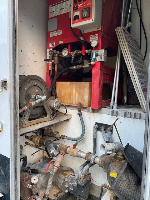 Strongs rig up & vacuum services inc | 3909 84 Ave Bays 3&4, Leduc, AB T9E 8M5, Canada | Phone: (780) 932-7734