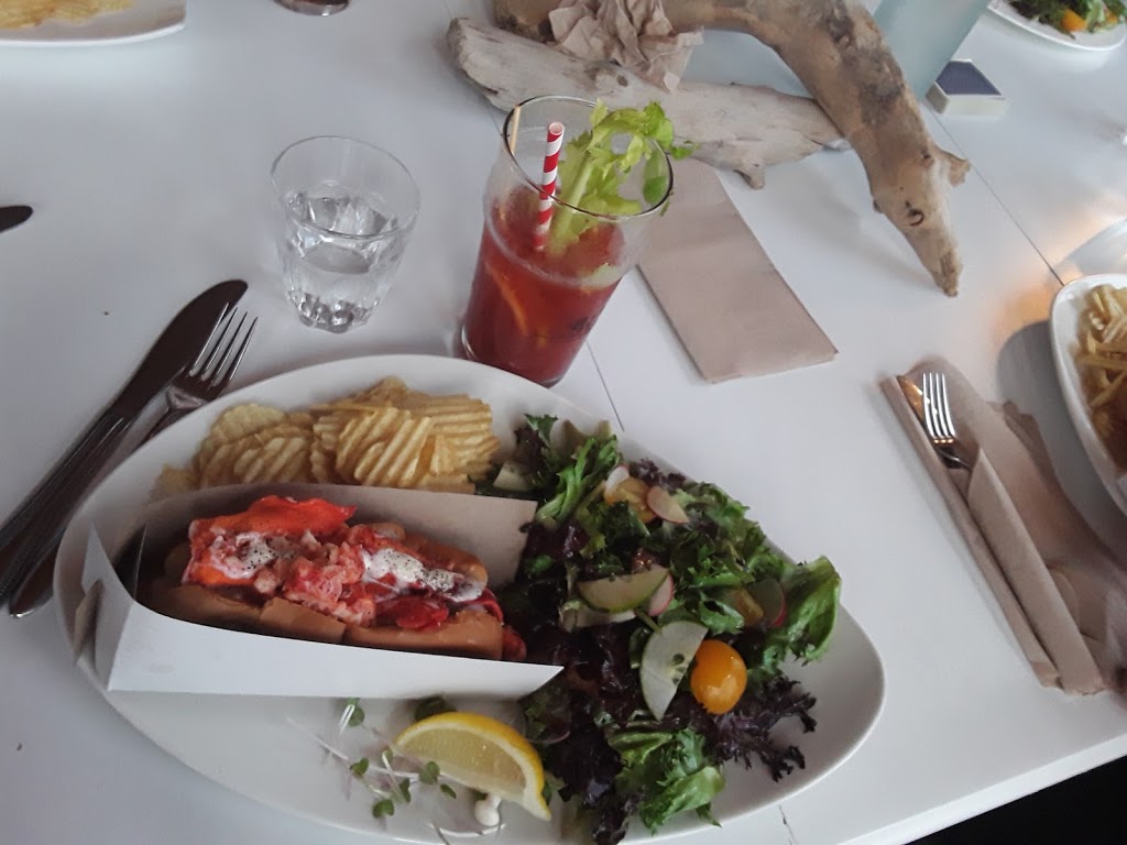 La Marina Resto Bar | 20 Rue des Pionniers O, Saint-Jean-Port-Joli, QC, Canada | Phone: (418) 919-3147