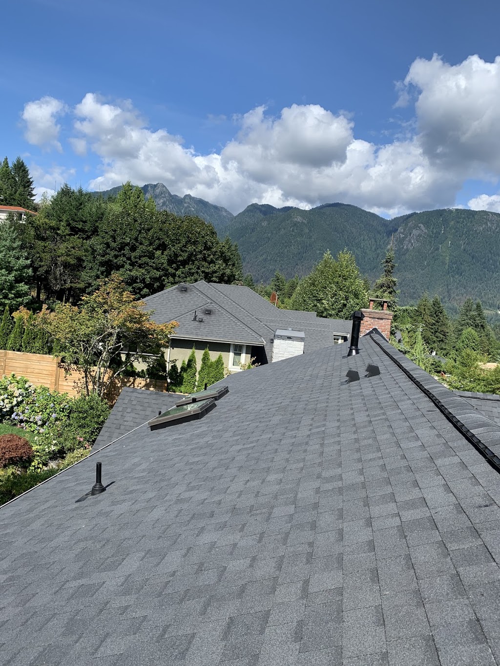 ShieldX Roofing & Repairs | 3076 Charles Ct, Abbotsford, BC V2T 2W4, Canada | Phone: (236) 888-3433