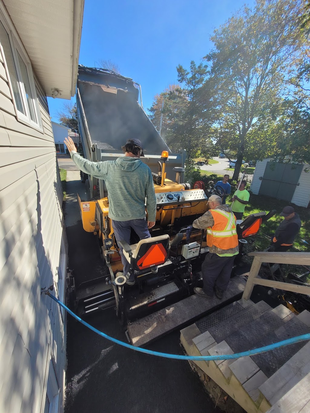 G W Asphalt Paving Ltd | 1729 Cole Harbour Rd, Cole Harbour, NS B2Z 1C4, Canada | Phone: (902) 462-6693