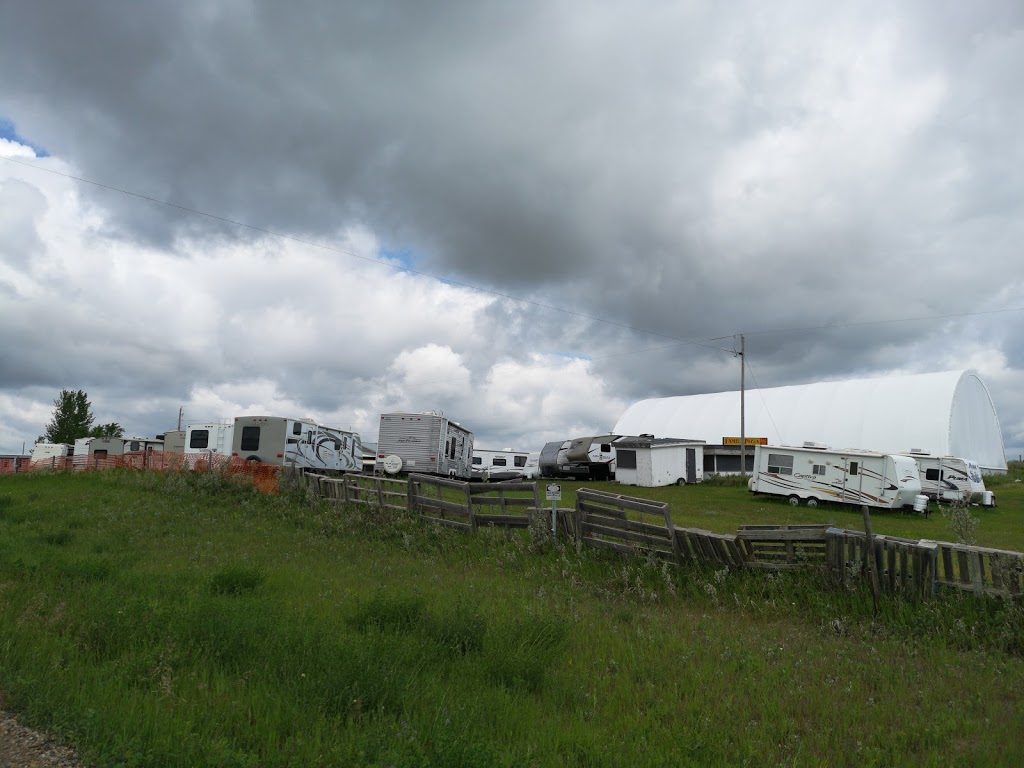 mutthutt | Edenwold No. 158, SK S0G 5K0, Canada