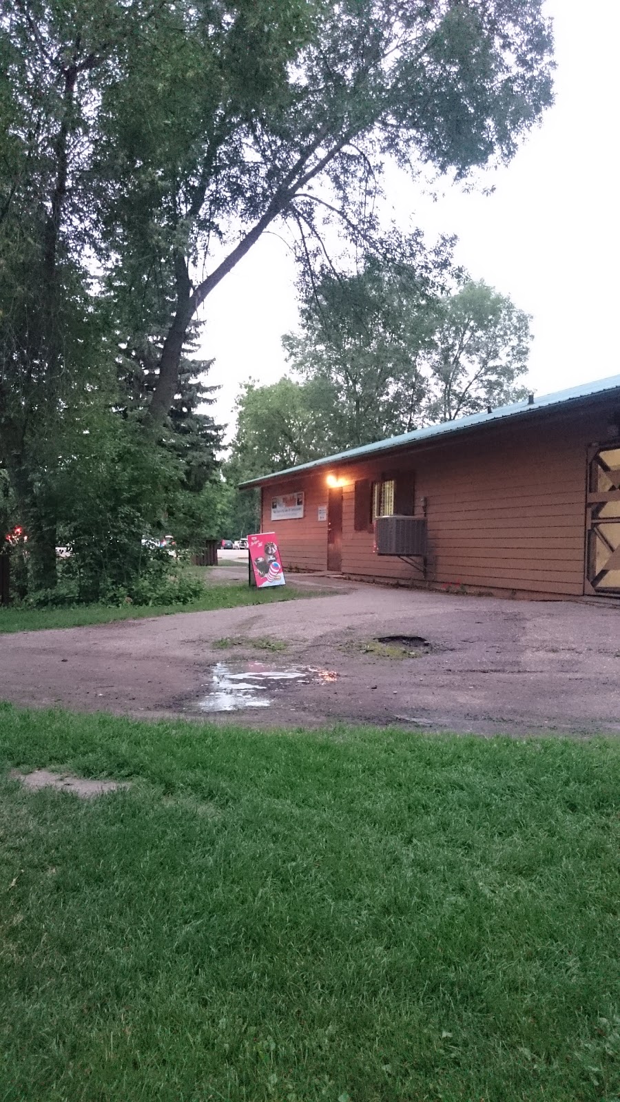 The Huddle | Pike Lake, Saskatoon, SK S7N 3R3, Canada | Phone: (306) 668-4910