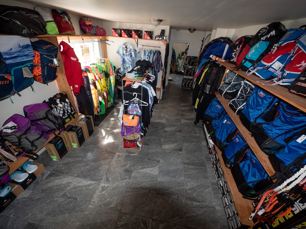 Squamish Watersports | 38124 Loggers Ln, Squamish, BC V8B 0B7, Canada | Phone: (185) 556-95483
