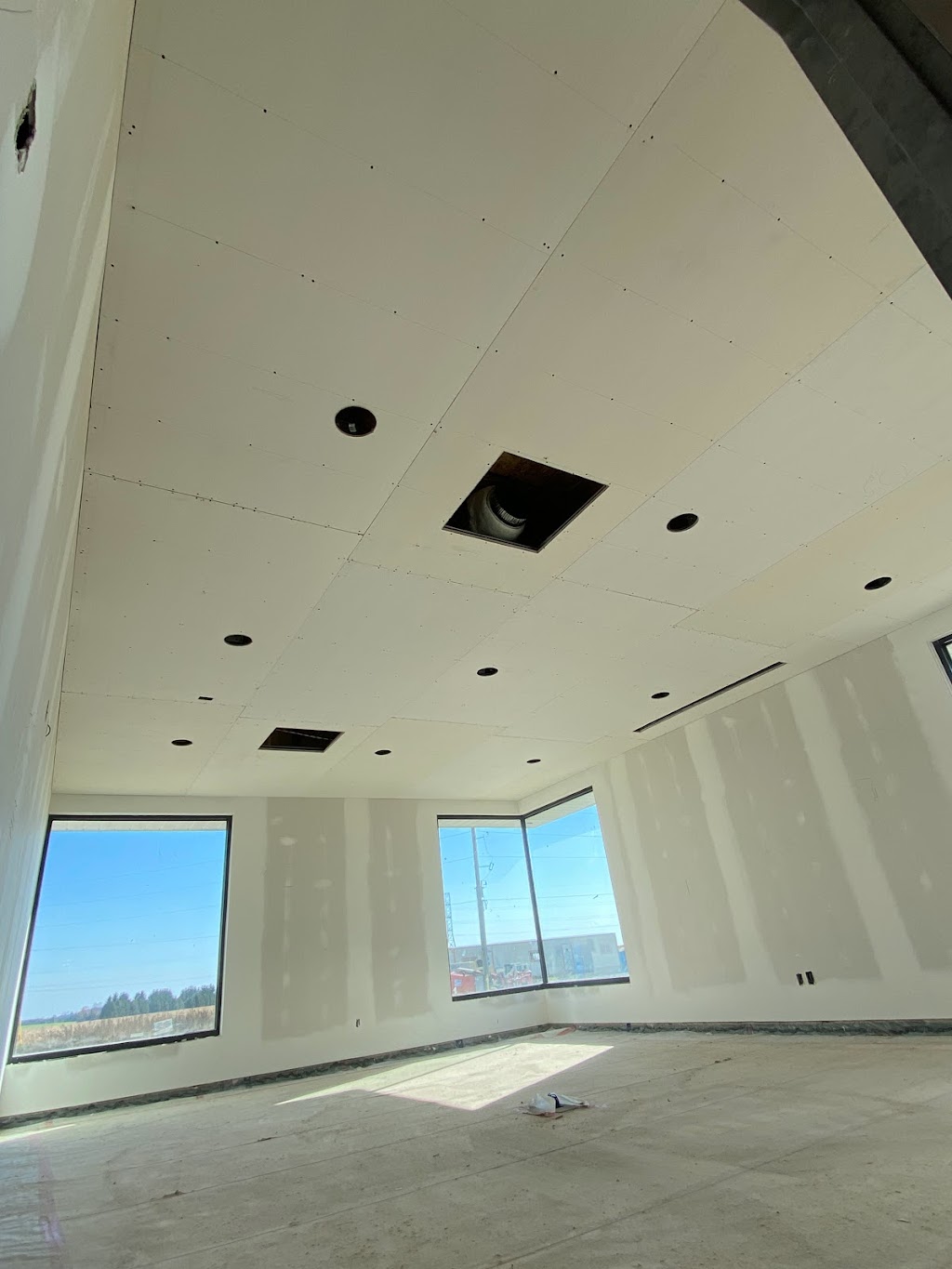 SHS Drywall | 1100 Courtland Ave E, Kitchener, ON N2C 2H9, Canada | Phone: (226) 600-0146
