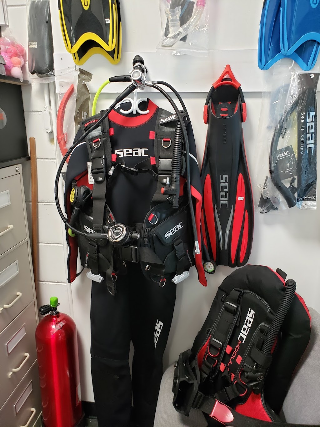 M & M Diving | 4001 Rue des Geysers, Shipshaw, QC G7P 0K5, Canada | Phone: (418) 820-7521