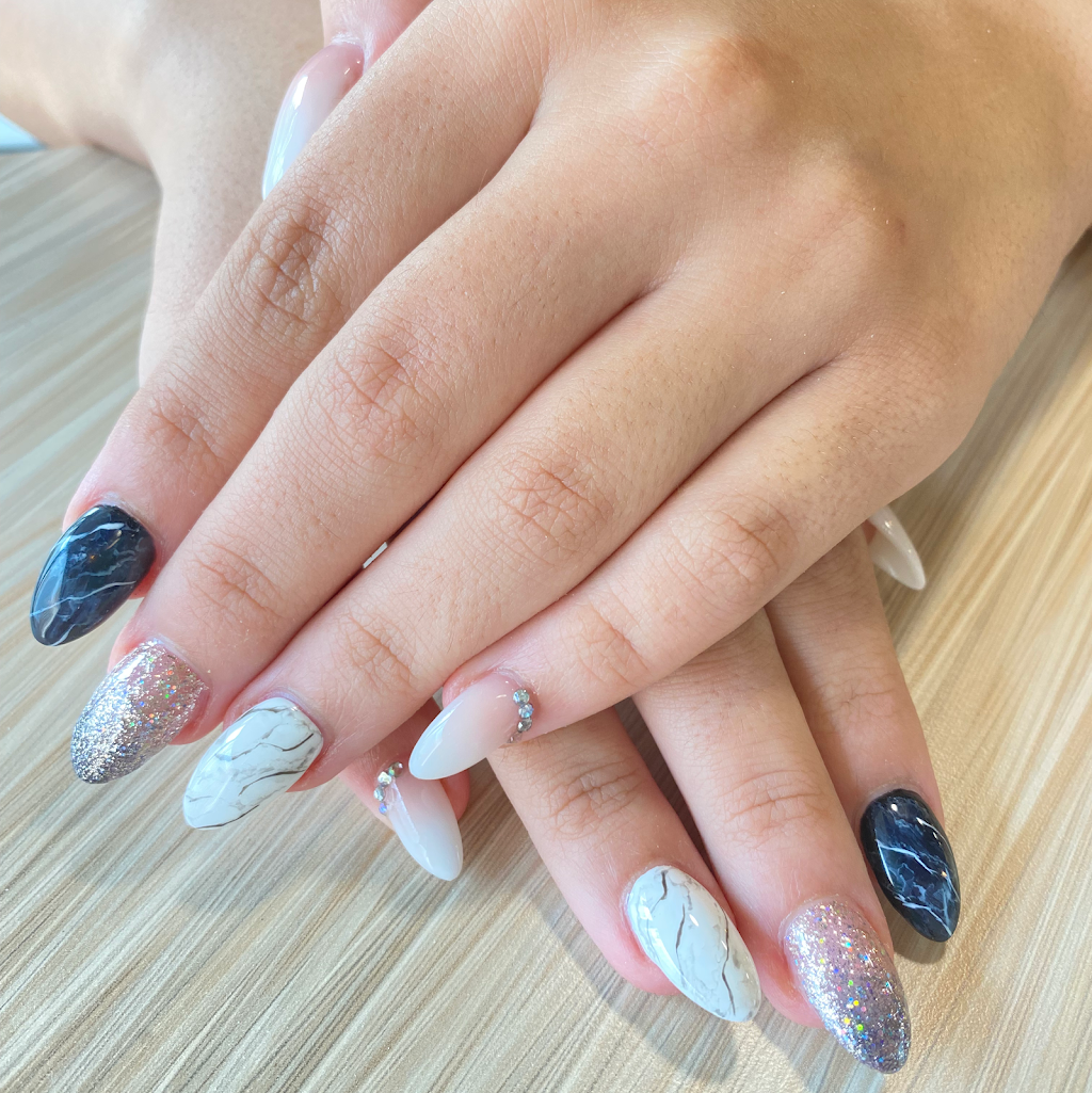 Bright Nails | 1944 38 Ave NW, Edmonton, AB T6T 0B9, Canada | Phone: (587) 754-8018