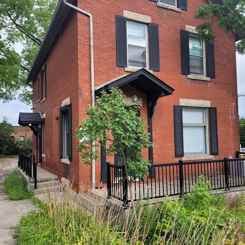 Thompson Wellness Clinic | 40 Norwich St E, Guelph, ON N1H 2G6, Canada | Phone: (519) 242-3853