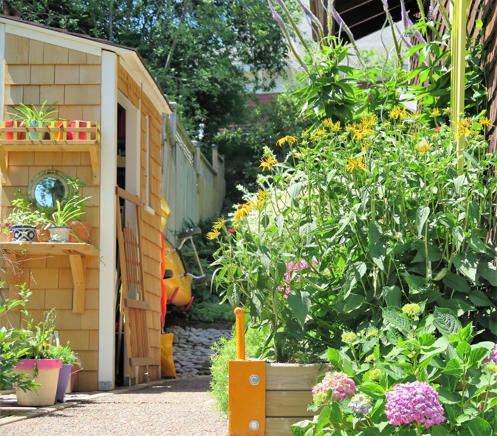 THE SHE SHED Home & Garden | 458 Shore Dr, Bedford, NS B4A 2C6, Canada | Phone: (902) 209-3593