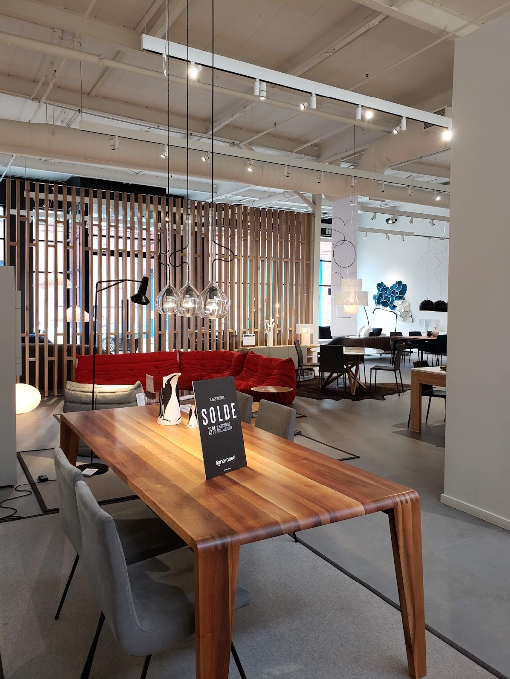 Ligne Roset Montréal | 197 Rue Young, Montréal, QC H3C 2E9, Canada | Phone: (514) 509-5370