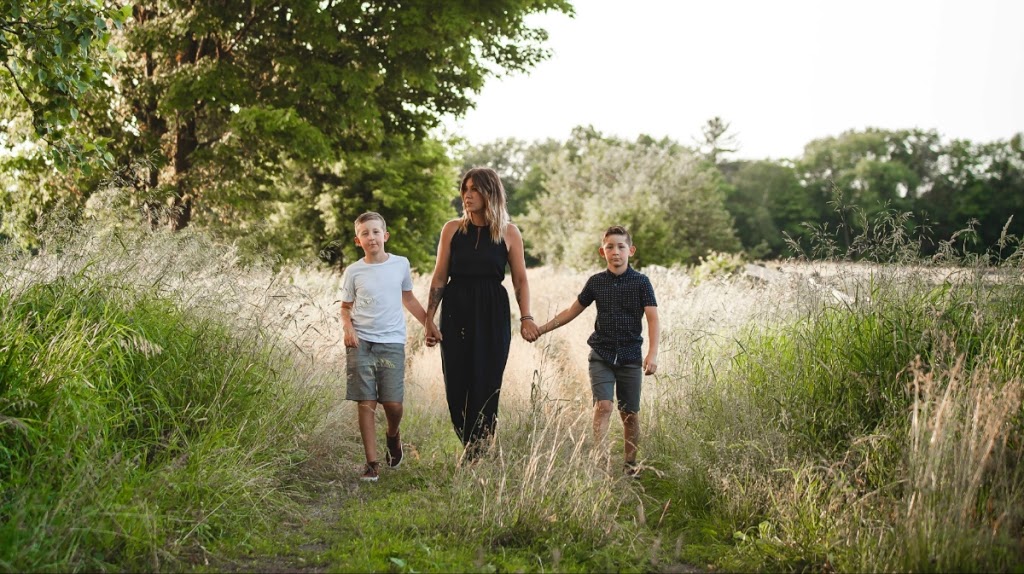 Amy D Photography | 960 Lockhart Rd, Barrie, ON L9J 0B5, Canada | Phone: (705) 321-2803