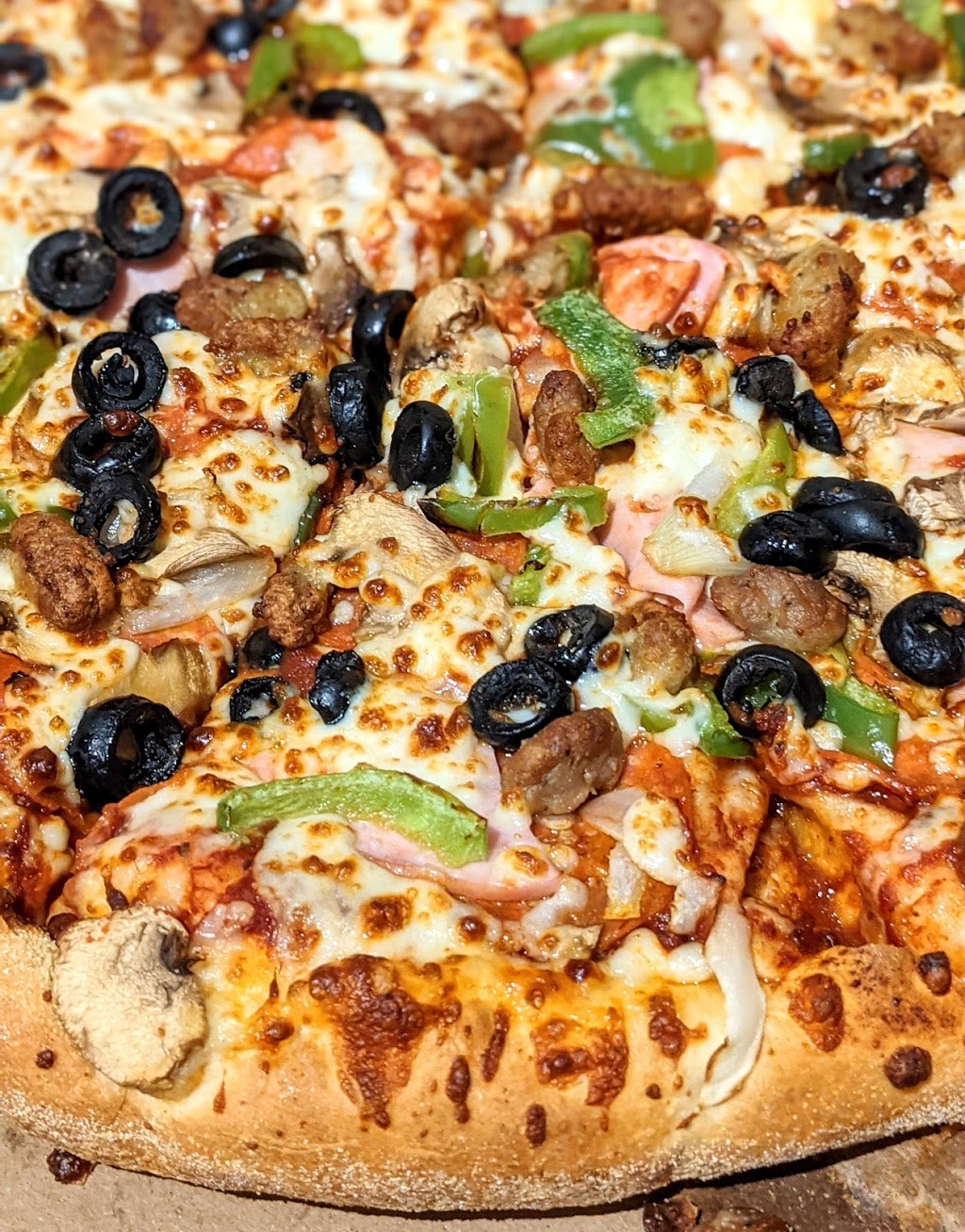 Dominos Pizza | 1313 King St W, Toronto, ON M6K 1G9, Canada | Phone: (416) 538-2929