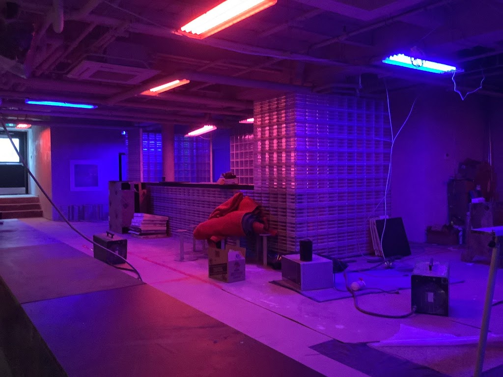 Floh Lighting Solutions | 516 Annette St, Toronto, ON M6P 1S3, Canada | Phone: (416) 792-5588