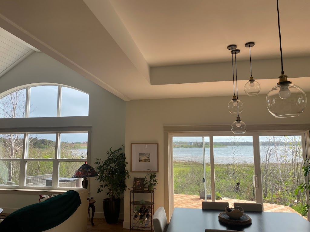 Luxury Stay on the Bay | 1314 PE-6, Grand Tracadie, PE C0A 1T0, Canada | Phone: (902) 626-6672