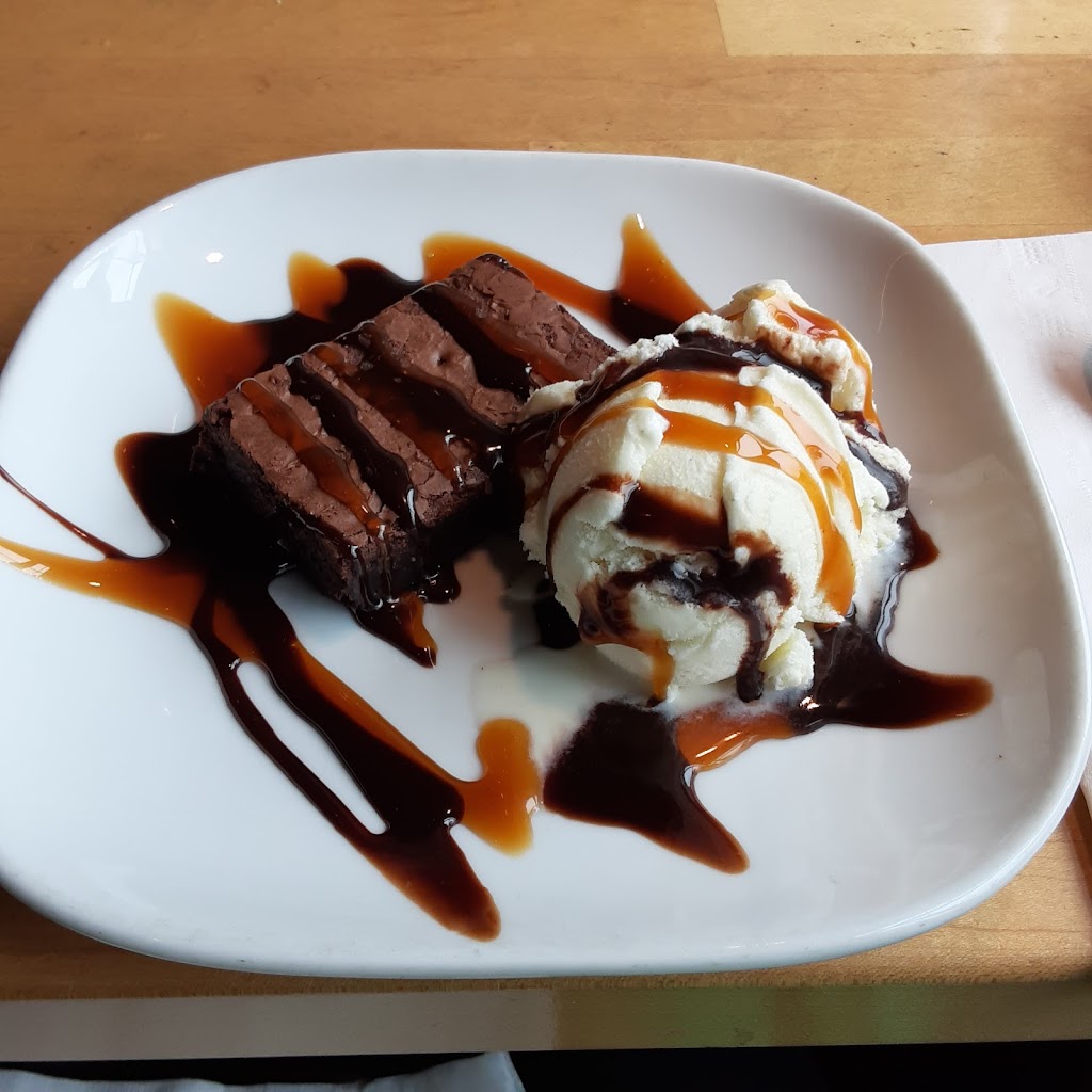 Boston Pizza | 3550 Johnston Rd Unit 100, Port Alberni, BC V9Y 7X1, Canada | Phone: (250) 723-2622