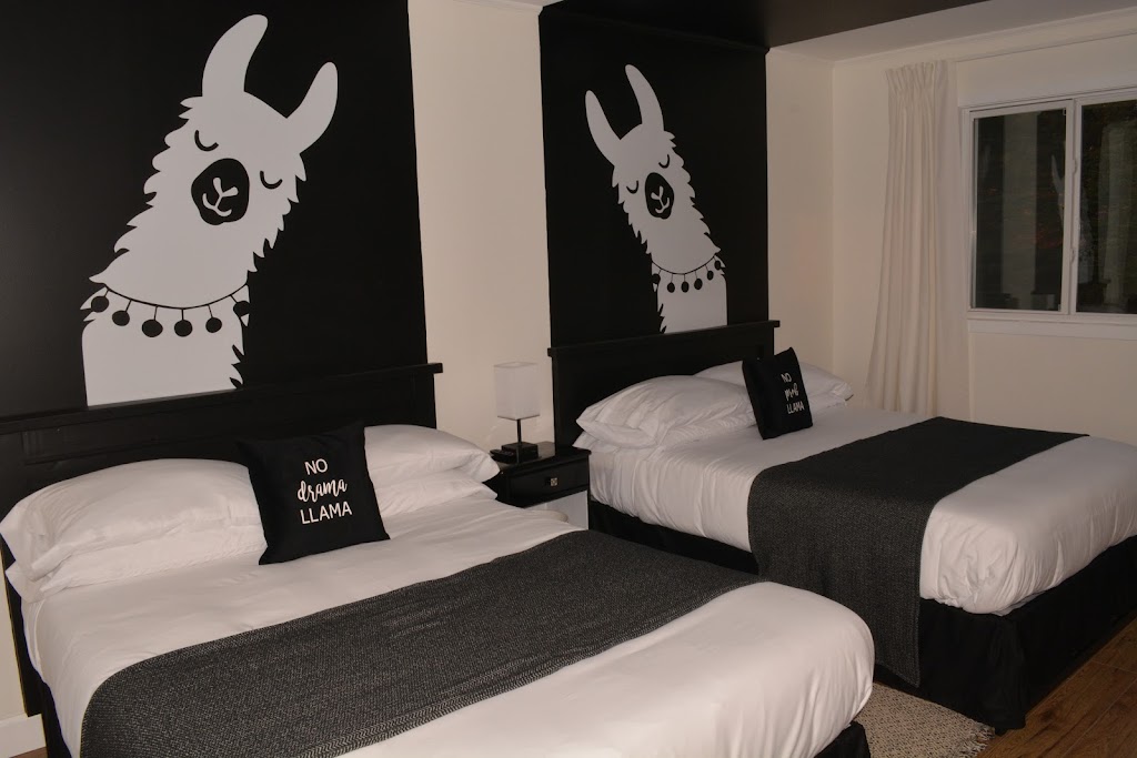 The Marmalade Motel | 25658 Nova Scotia Trunk 7, Port Dufferin, NS B0J 2R0, Canada | Phone: (782) 285-0095